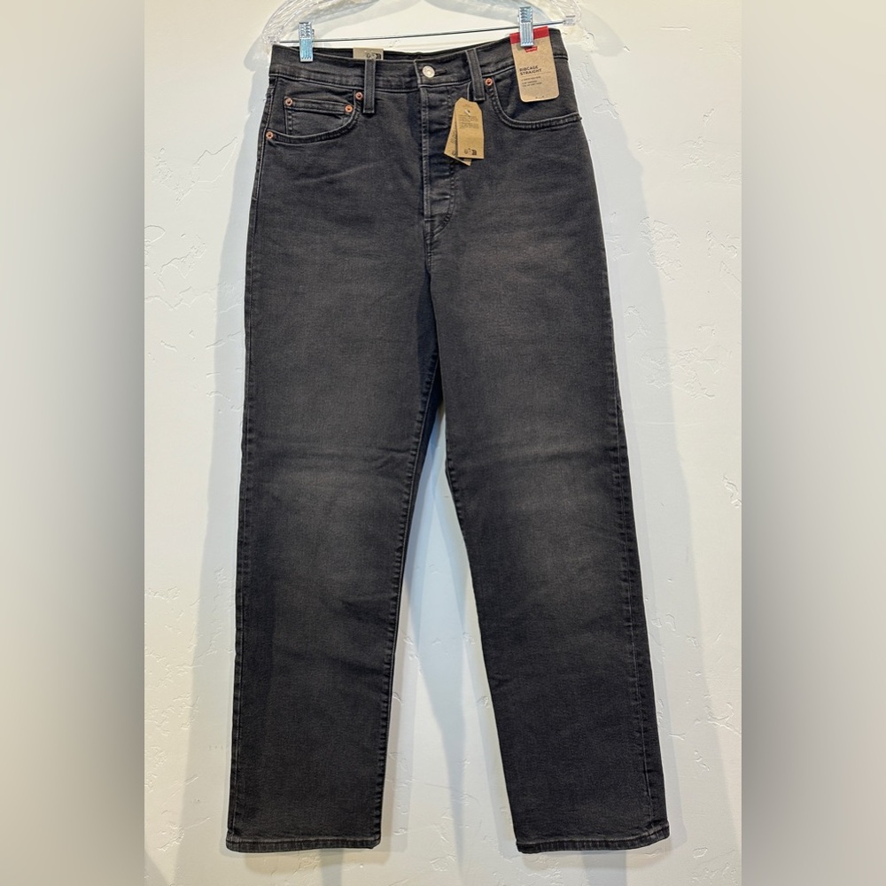Levi’s Women's Ribcage High-Rise Straight-Leg Jeans